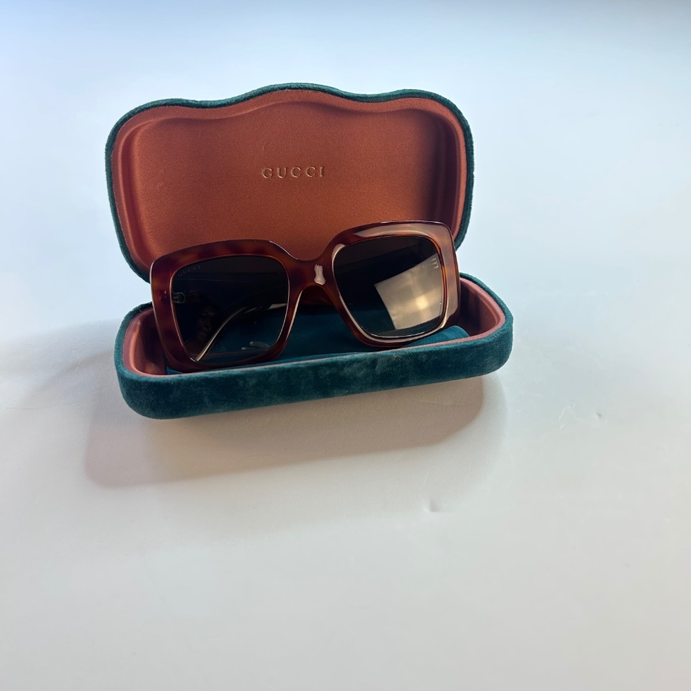 GUCCI Oversized Square Blonde Havana Green Classic Sunglasses GG0141S 3814 - Picture 13 of 16